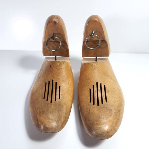 Vintage Shoe Trees Stretchers Mens 10M Classic Maple Construction Hanging Loops - Picture 11 of 13